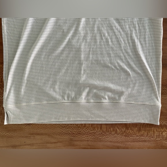 Lululemon Weightless Crew Top - Picture 9 of 14